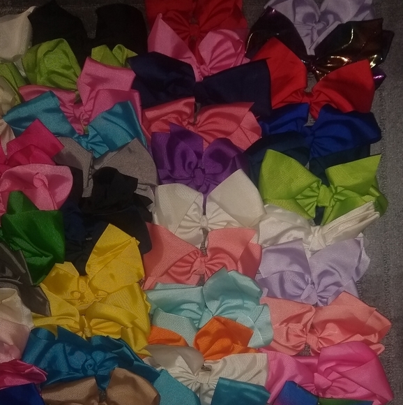 115 Hairbows - Picture 3 of 4